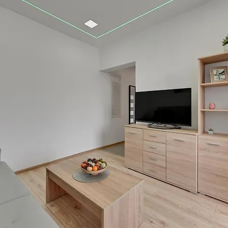 Old Town Korzenna By Downtown *