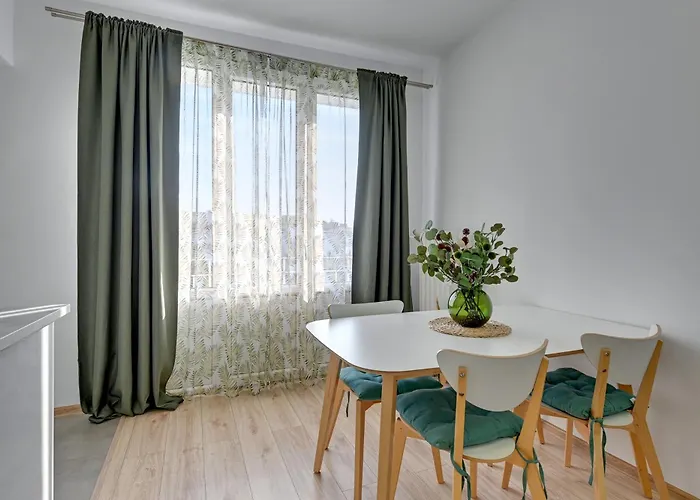 Old Town Korzenna By Downtown Apartamento