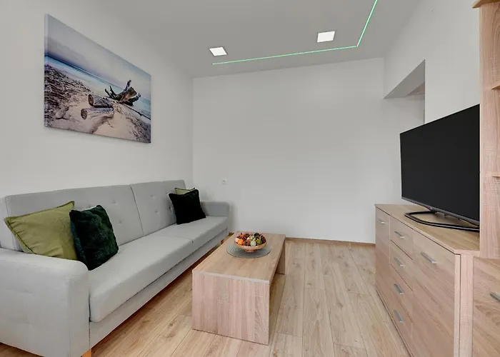 Old Town Korzenna By Downtown Apartamento *